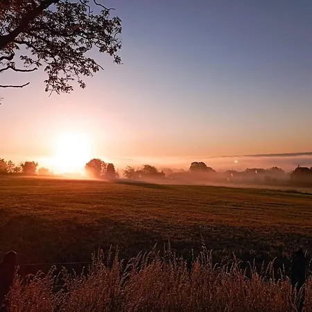 Chateau Brulant 別荘 *