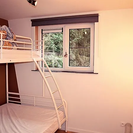בית נופש Chateau Brulant *
